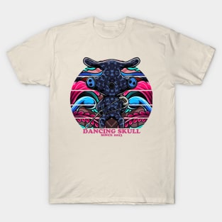 dancing pig nose T-Shirt